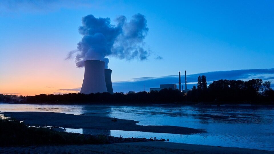 elektrownia jądrowa